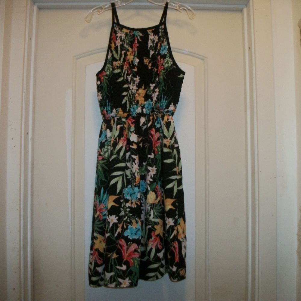 COLORS & FLOWERS SHEERED SEXY DRESS XHILARATION XS